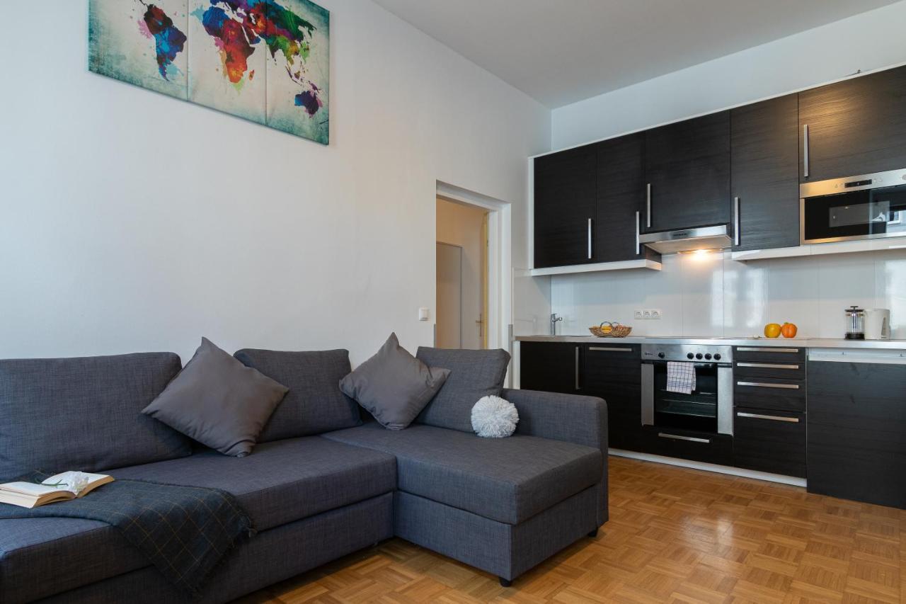 Vienna Central Station Residence Екстериор снимка