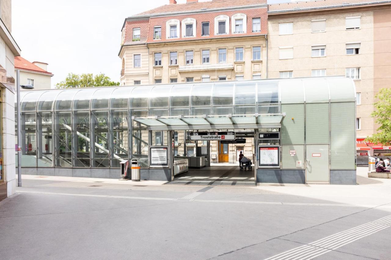 Vienna Central Station Residence Екстериор снимка